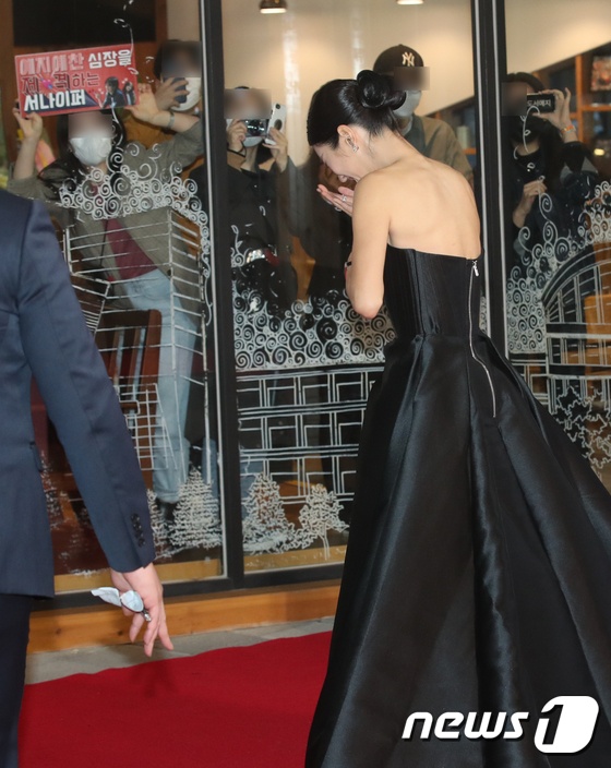 Seo Ye Ji lễ trao giải Buil Film Awards 2020 ảnh 4 Seo Ye Ji le trao giai Buil Film Awards 2020 anh 4