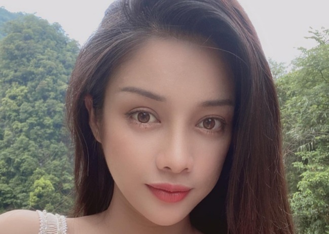 Sac voc nu dien vien vao vai Thuy Kieu hinh anh