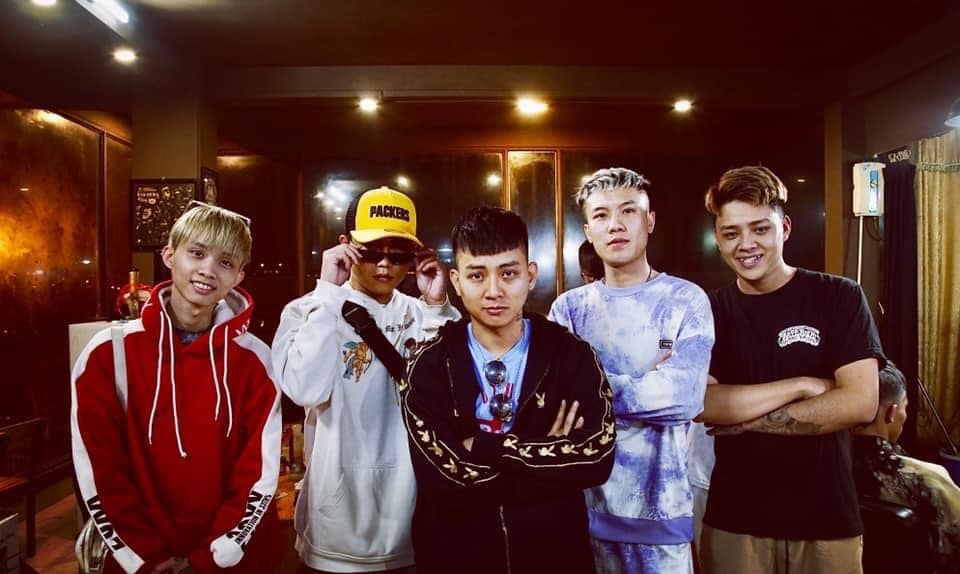 Hoai Lam lap ban nhac anh 2