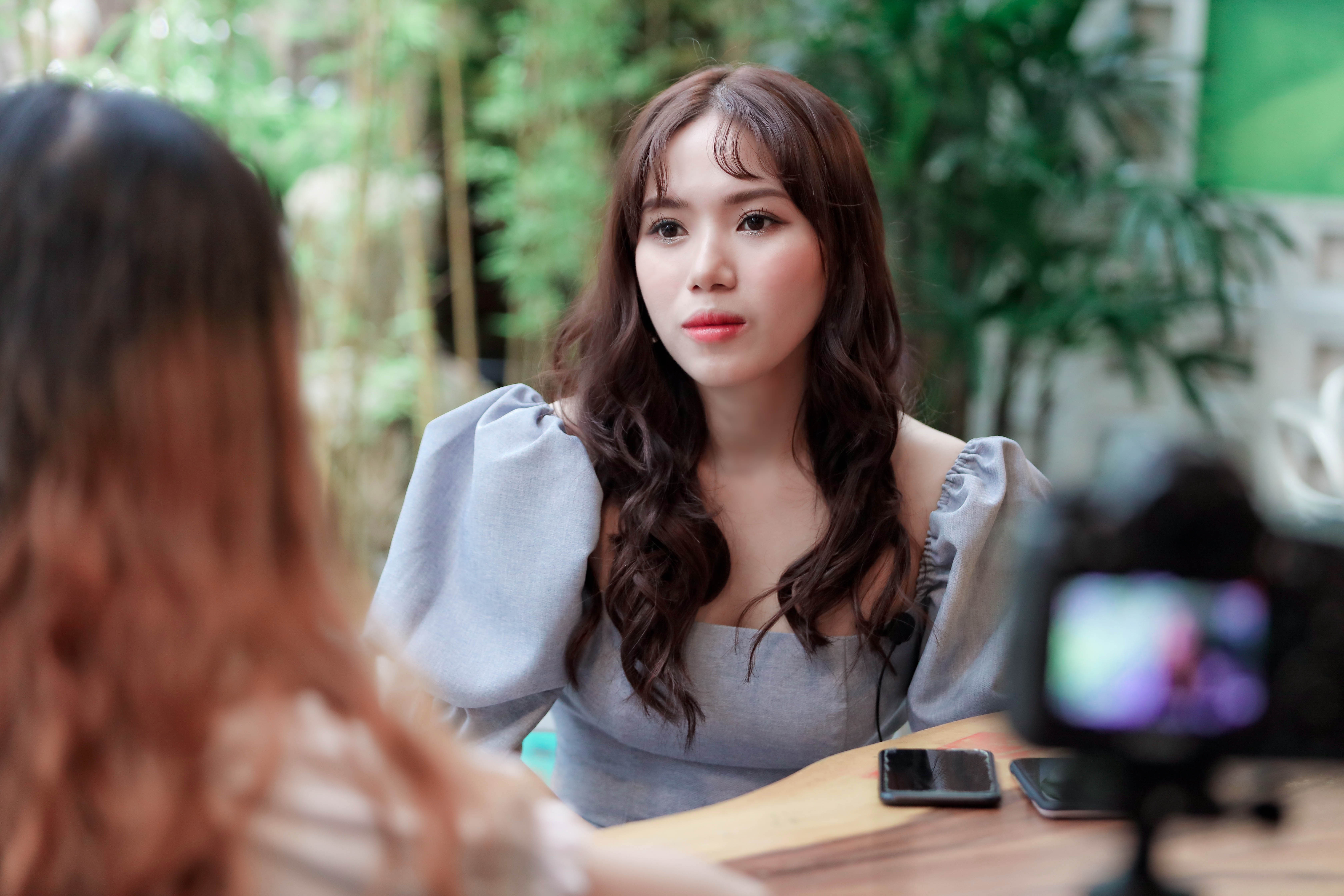 Thuy Chi bi che khong xinh anh 3