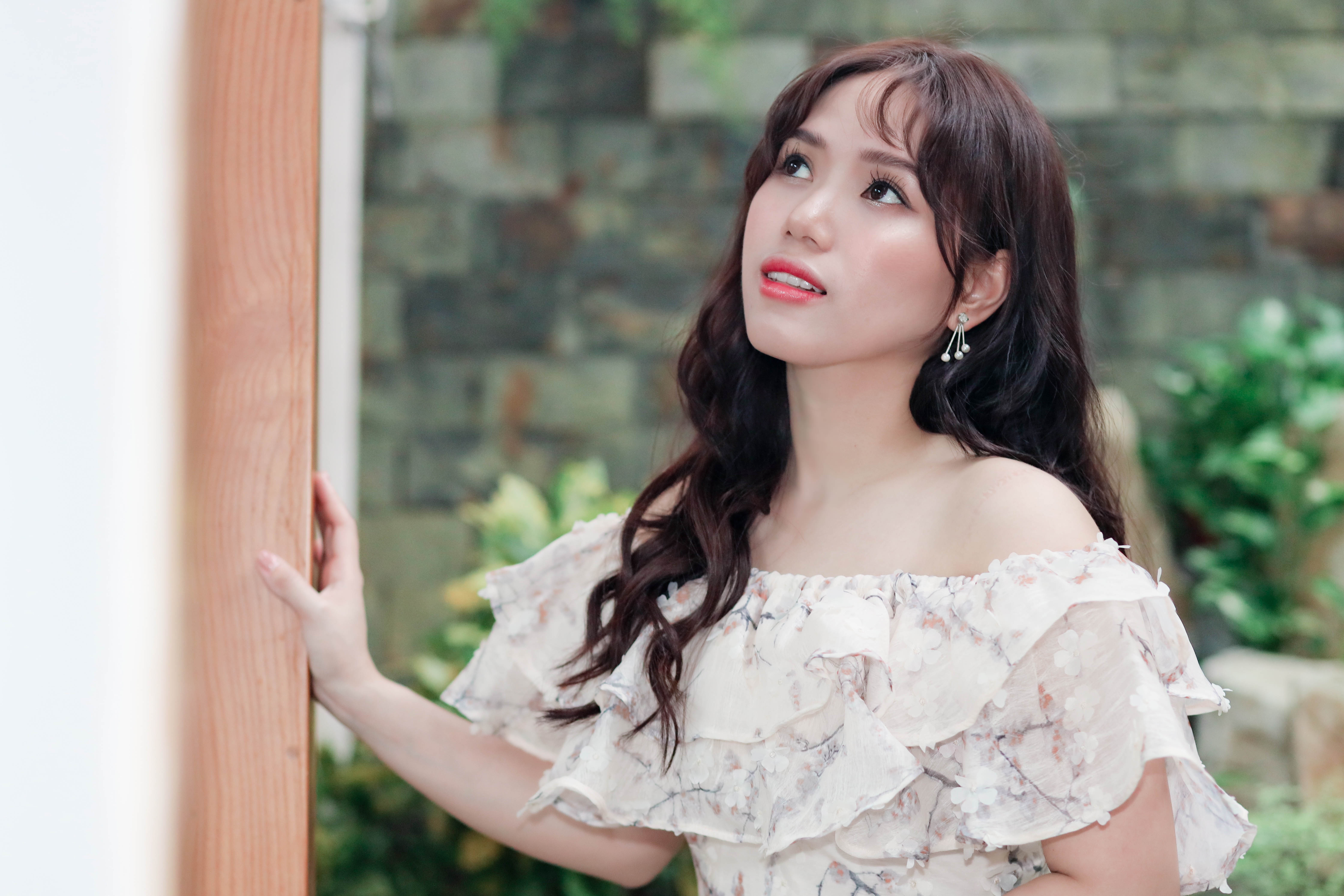 Thuy Chi bi che khong xinh anh 5