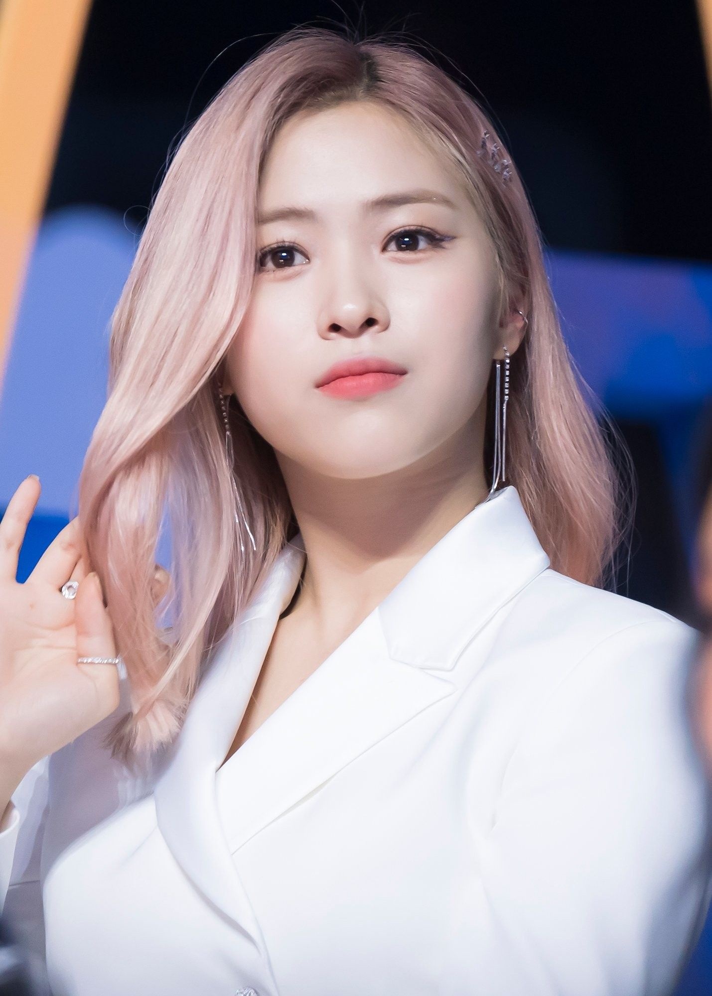 Shin Ryu Jin ITZY anh 7