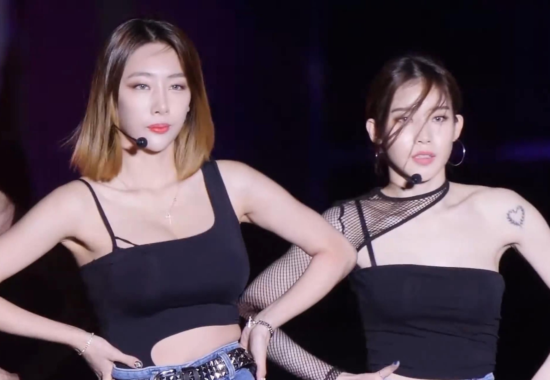 Nu ca si Han giai nghe sau khi bi to lua tien hinh anh
