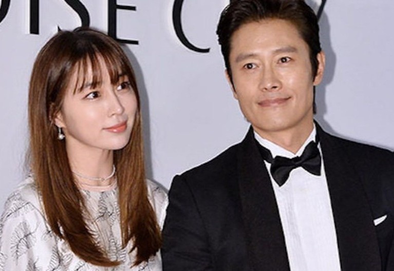 Lee Min Jung chia se ly do ket hon voi Lee Byung Hun hinh anh