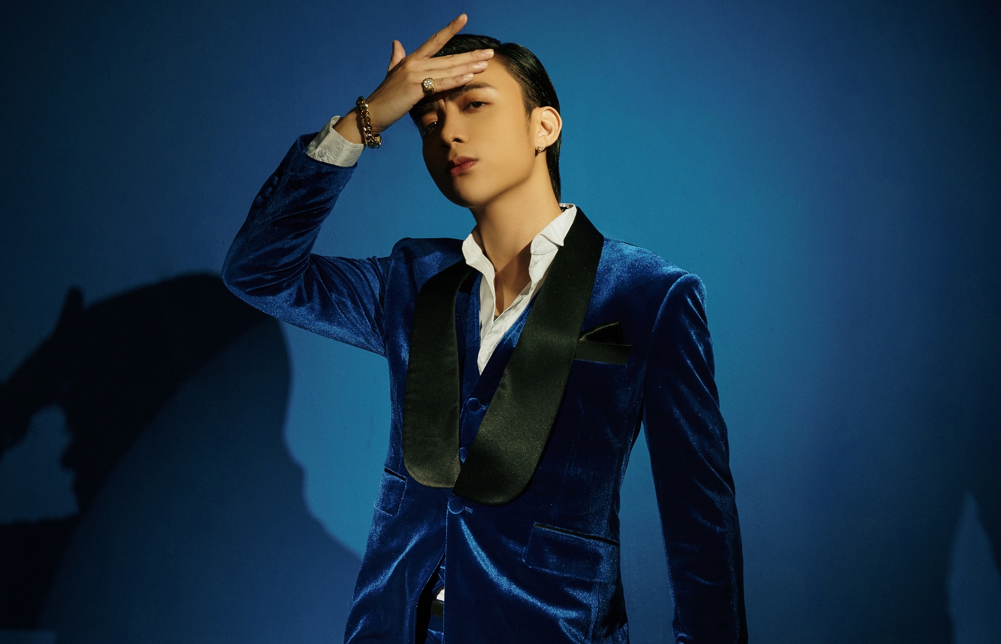 Soobin Hoang Son doi nghe danh anh 1