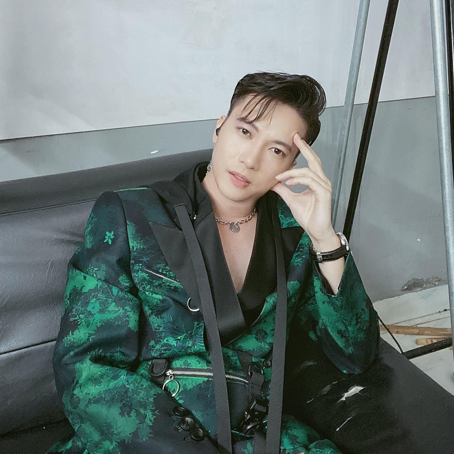 Sao viet thay doi nghe danh anh 8