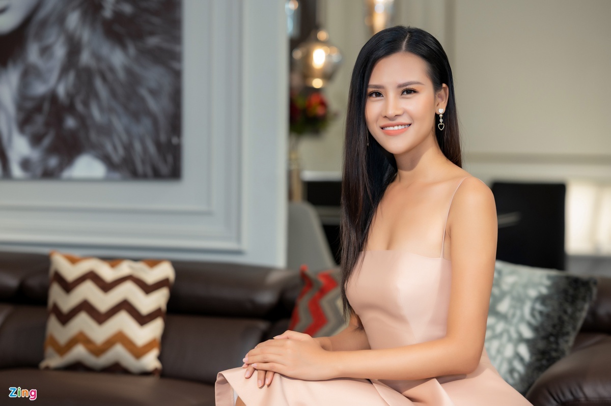 Thai Thi Hoa Hoa hau trai dat anh 2