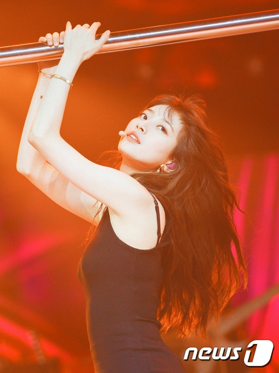 Suzy kỷ niệm 10 năm ra mắt ảnh 3 Suzy ky niem 10 nam ra mat anh 3