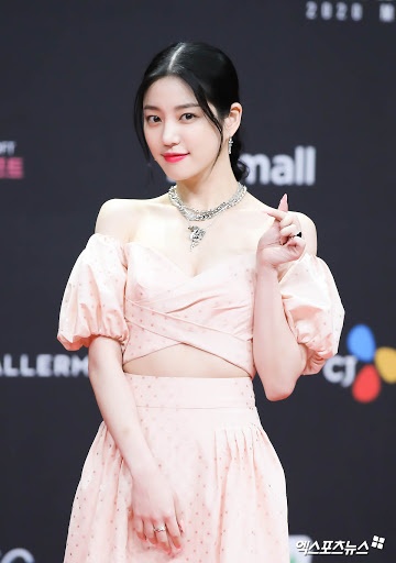Lee Yoo bi o MAMA 2020 anh 3