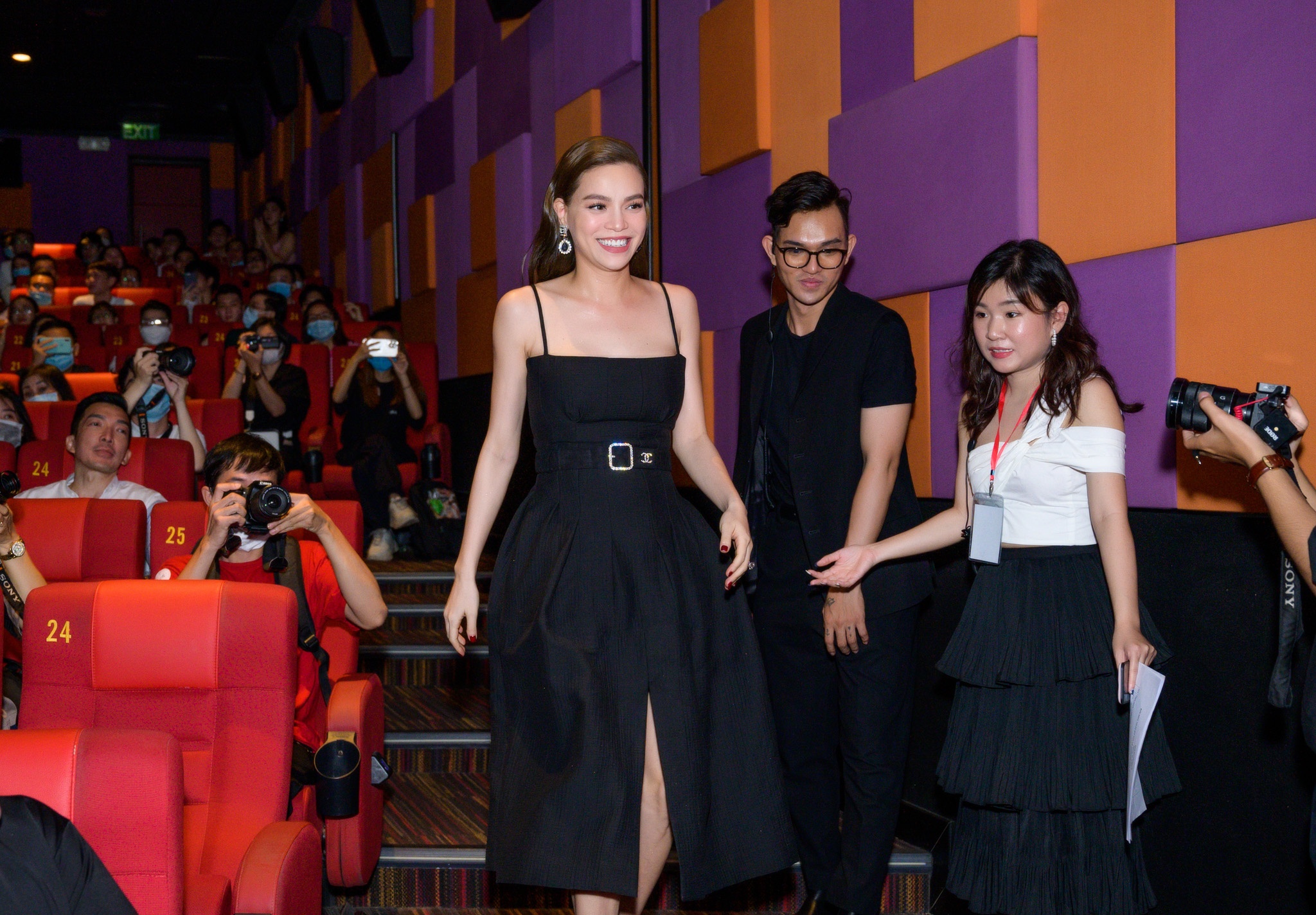 Ho Ngoc Ha sinh con anh 5