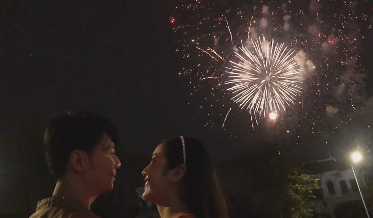 Sao viet ngam phao hoa anh 10