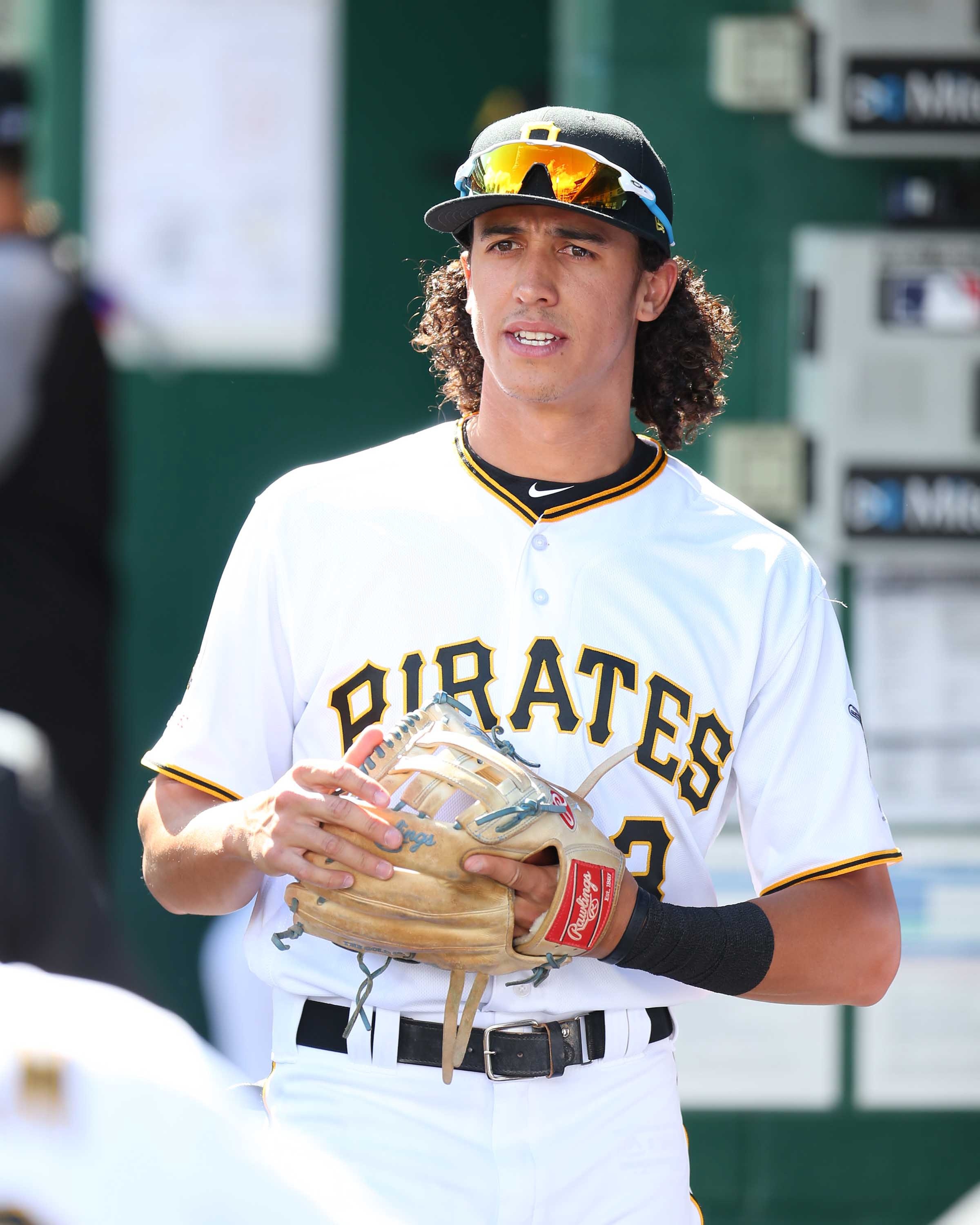 Vanessa Hudgens và Cole Tucker hẹn hò ảnh 2 Vanessa Hudgens va Cole Tucker hen ho anh 2