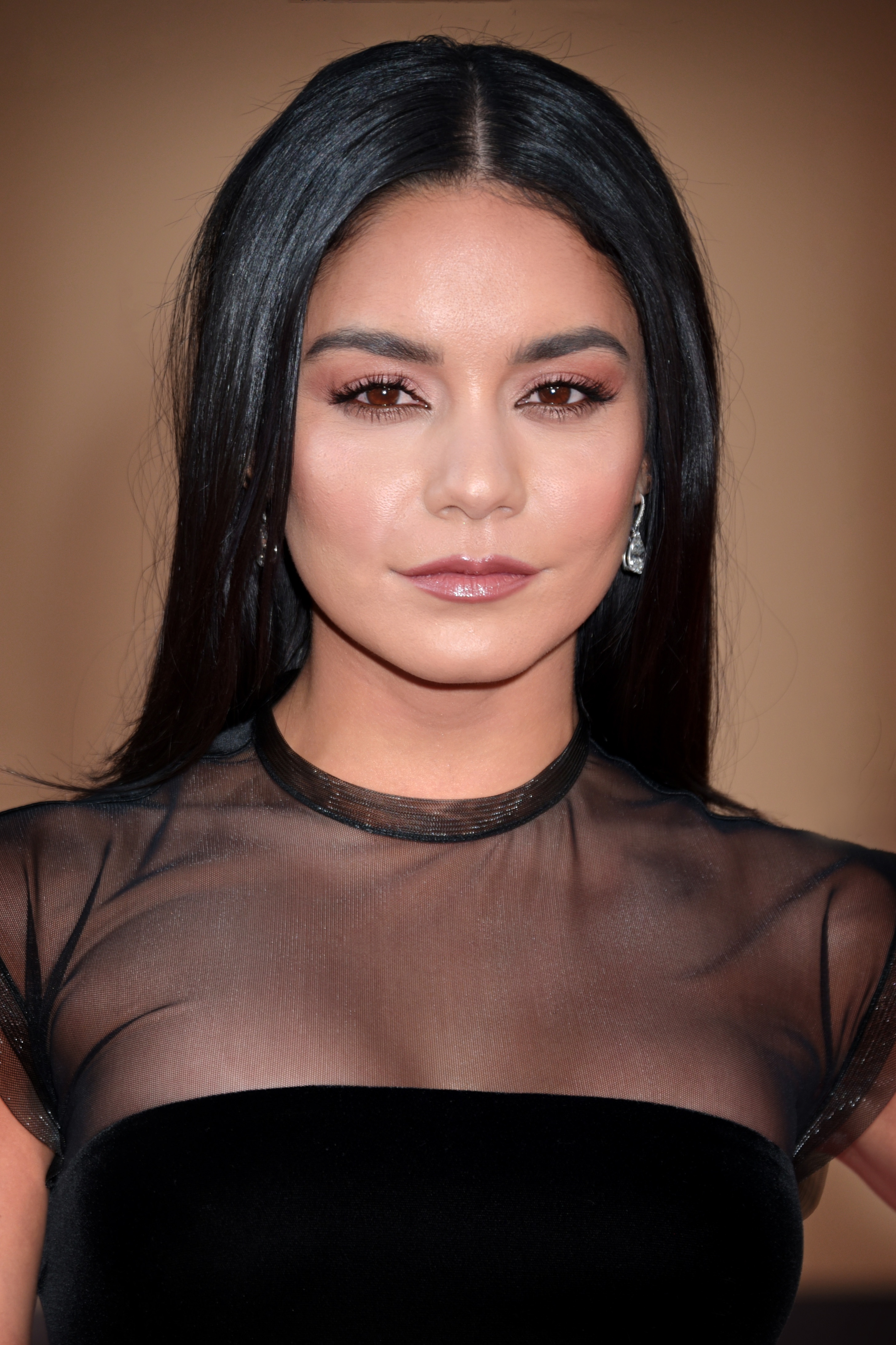 Vanessa Hudgens và Cole Tucker hẹn hò ảnh 1 Vanessa Hudgens va Cole Tucker hen ho anh 1