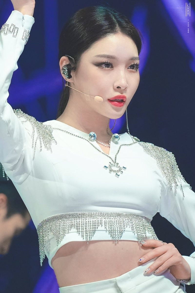 Lisa blackpink anh 11