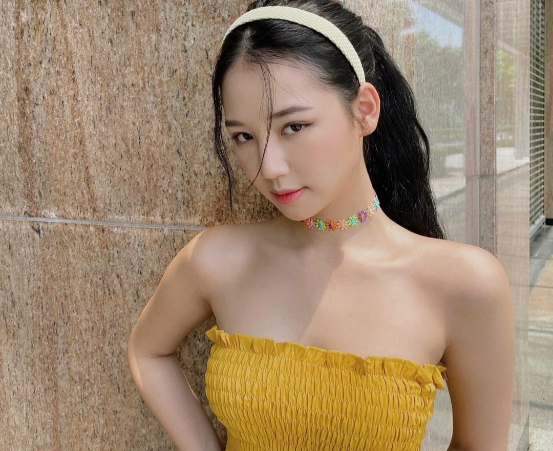 Nhan sac tuoi 21 cua AMEE hinh anh