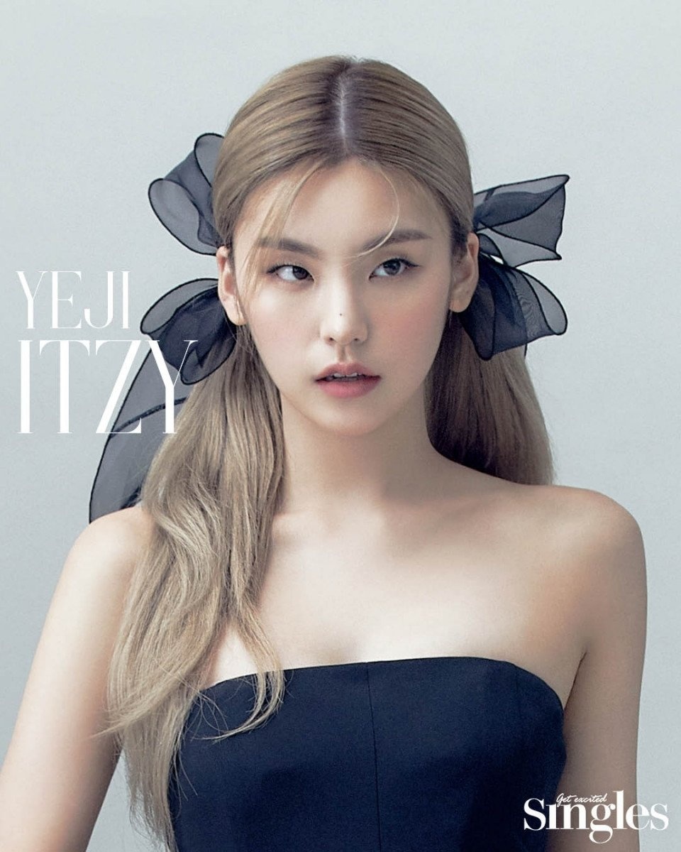 ITZY trong bộ hình mới ảnh 4 ITZY trong bo hinh moi anh 4