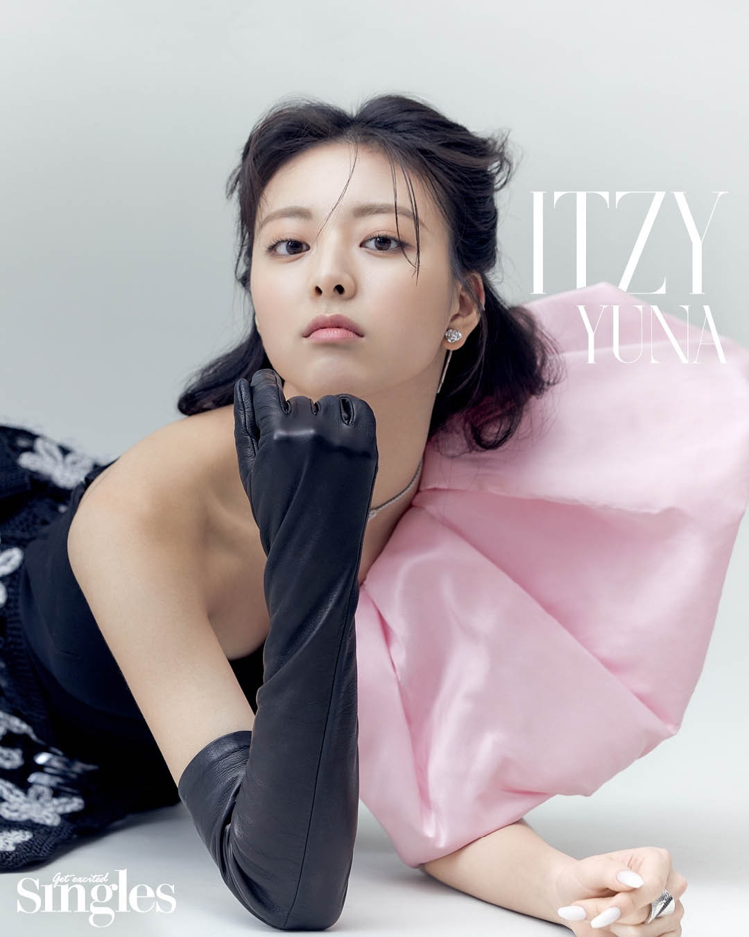 ITZY trong bộ hình mới ảnh 3 ITZY trong bo hinh moi anh 3