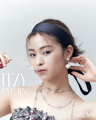 ITZY trong bộ hình mới ảnh 2 ITZY trong bo hinh moi anh 2