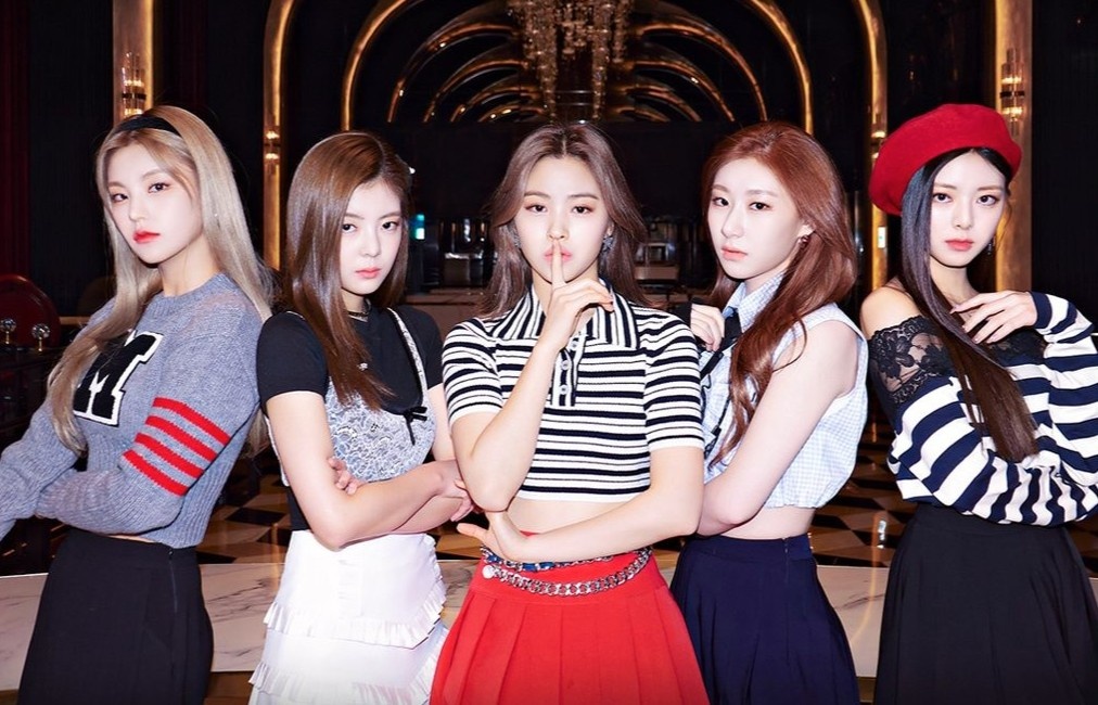 Gia canh nhom ITZy anh 3