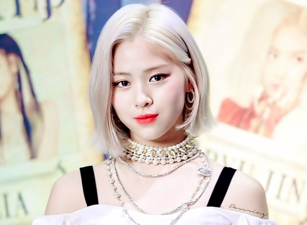 Gia canh nhom ITZy anh 10