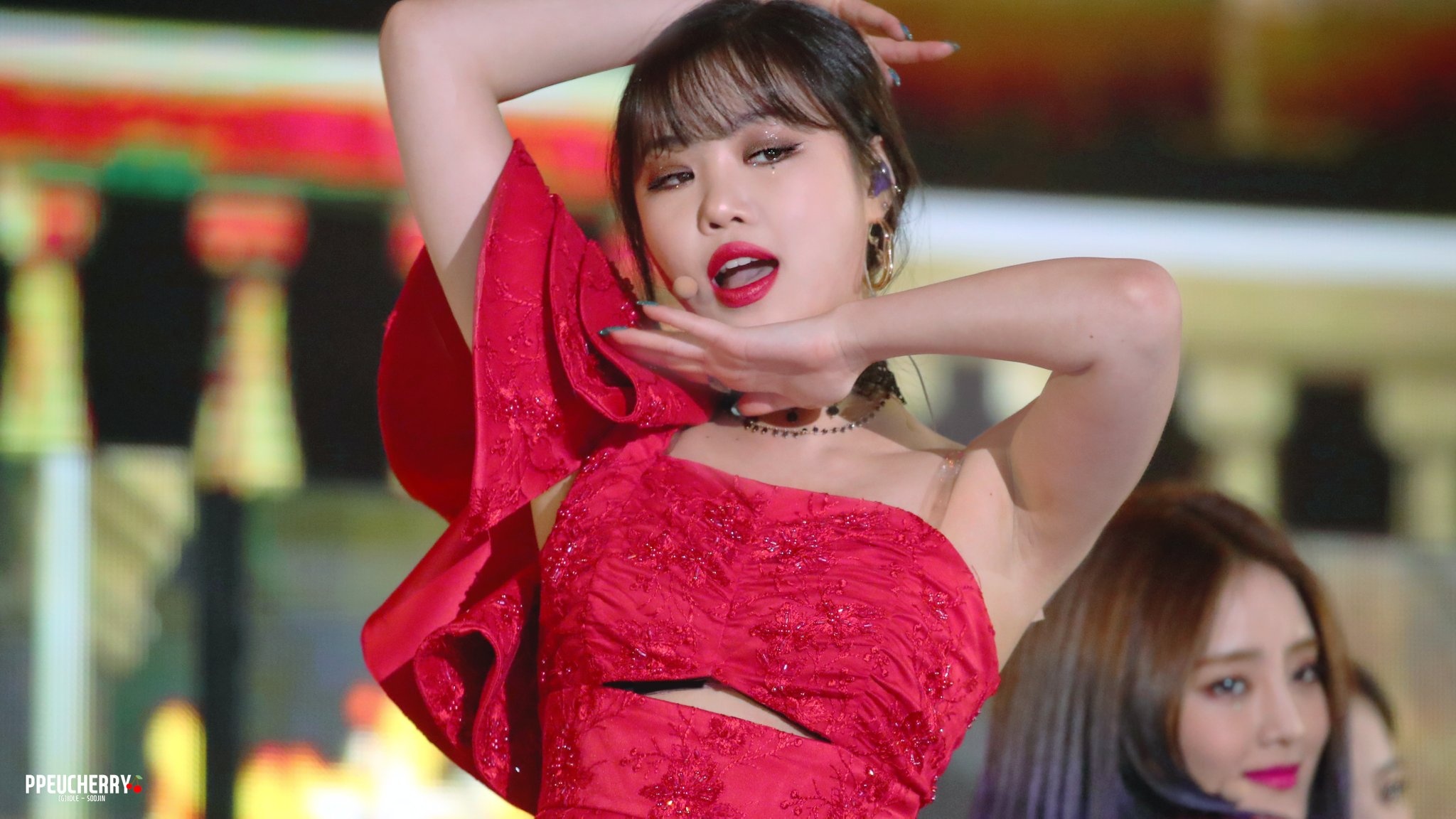 irene gay tranh cai anh 7