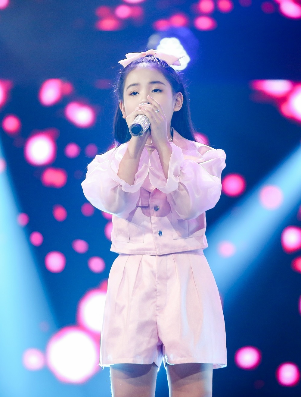 Giong hat viet nhi anh 1