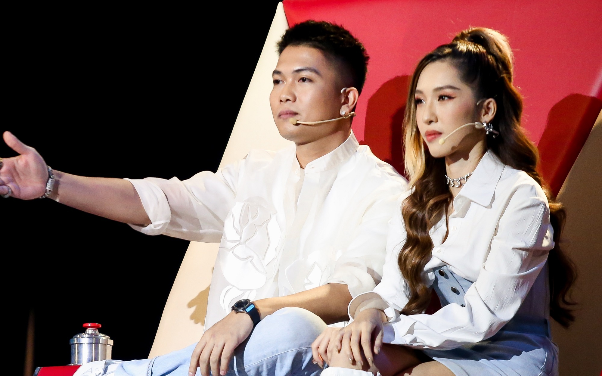 Emily khong thich ca khuc cua Ho Hoai Anh hinh anh