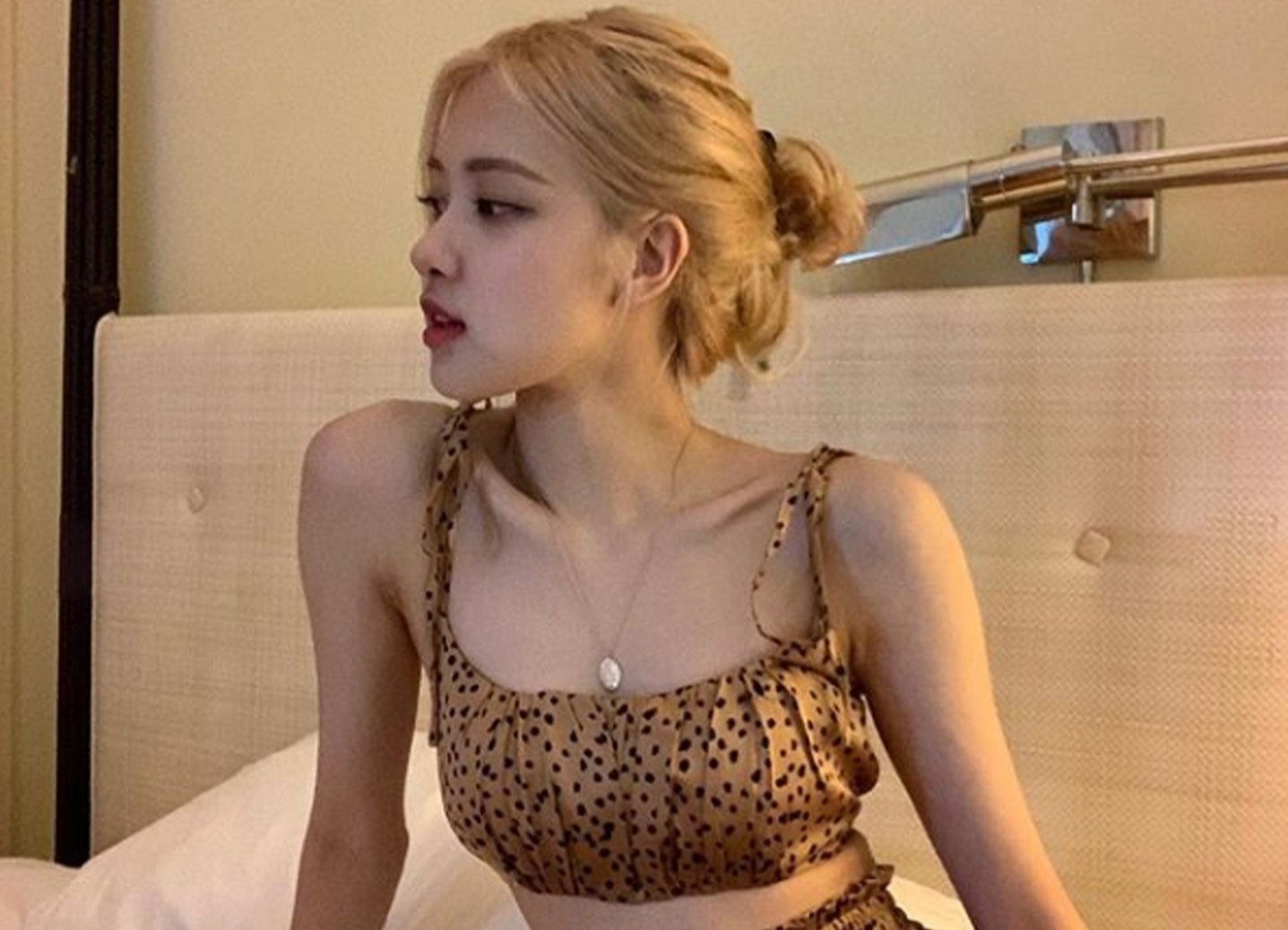 Rose (BlackPink) vuot qua ky luc cua Son Tung hinh anh