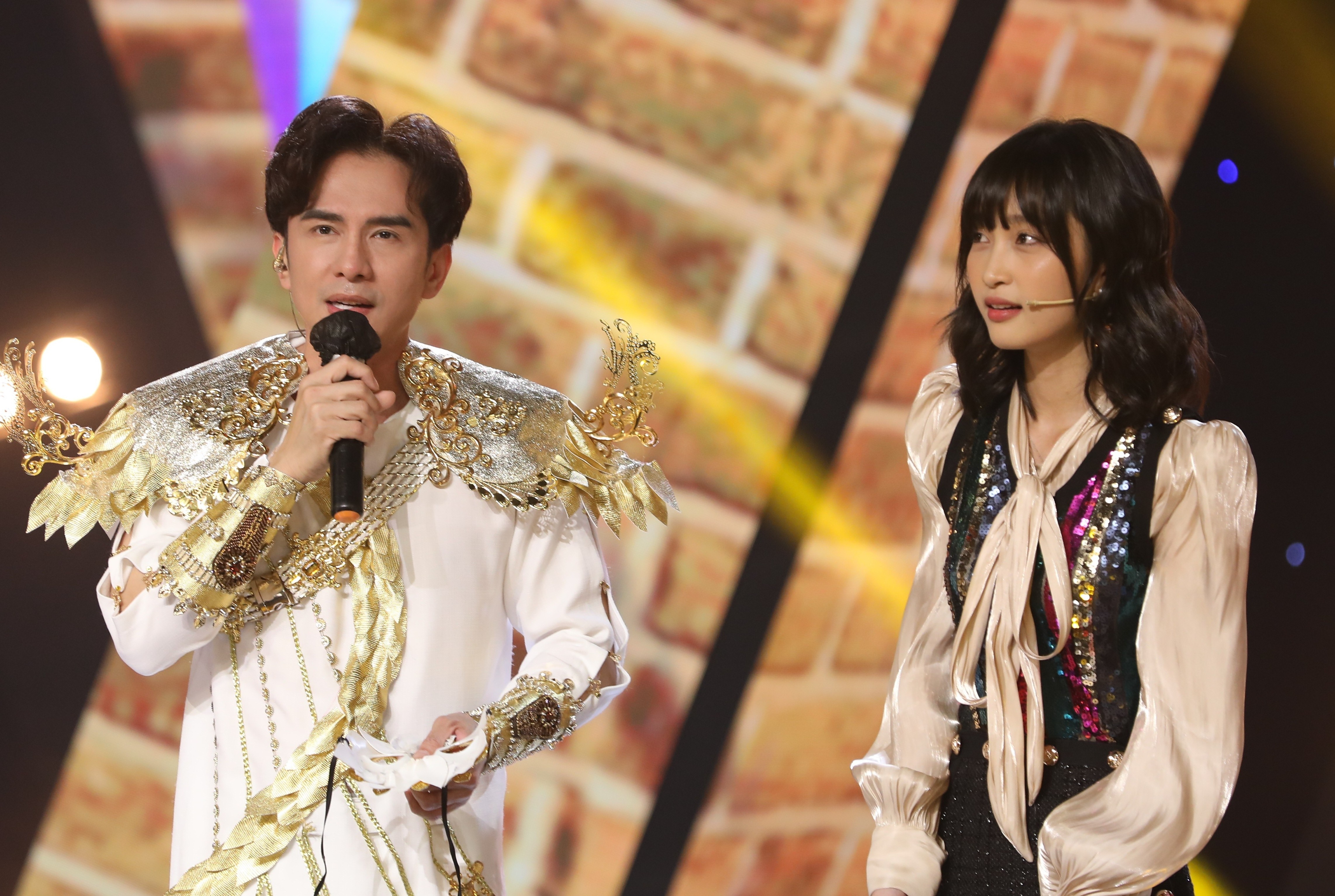 Dan Truong mat ngu vi man song ca voi Juky San hinh anh