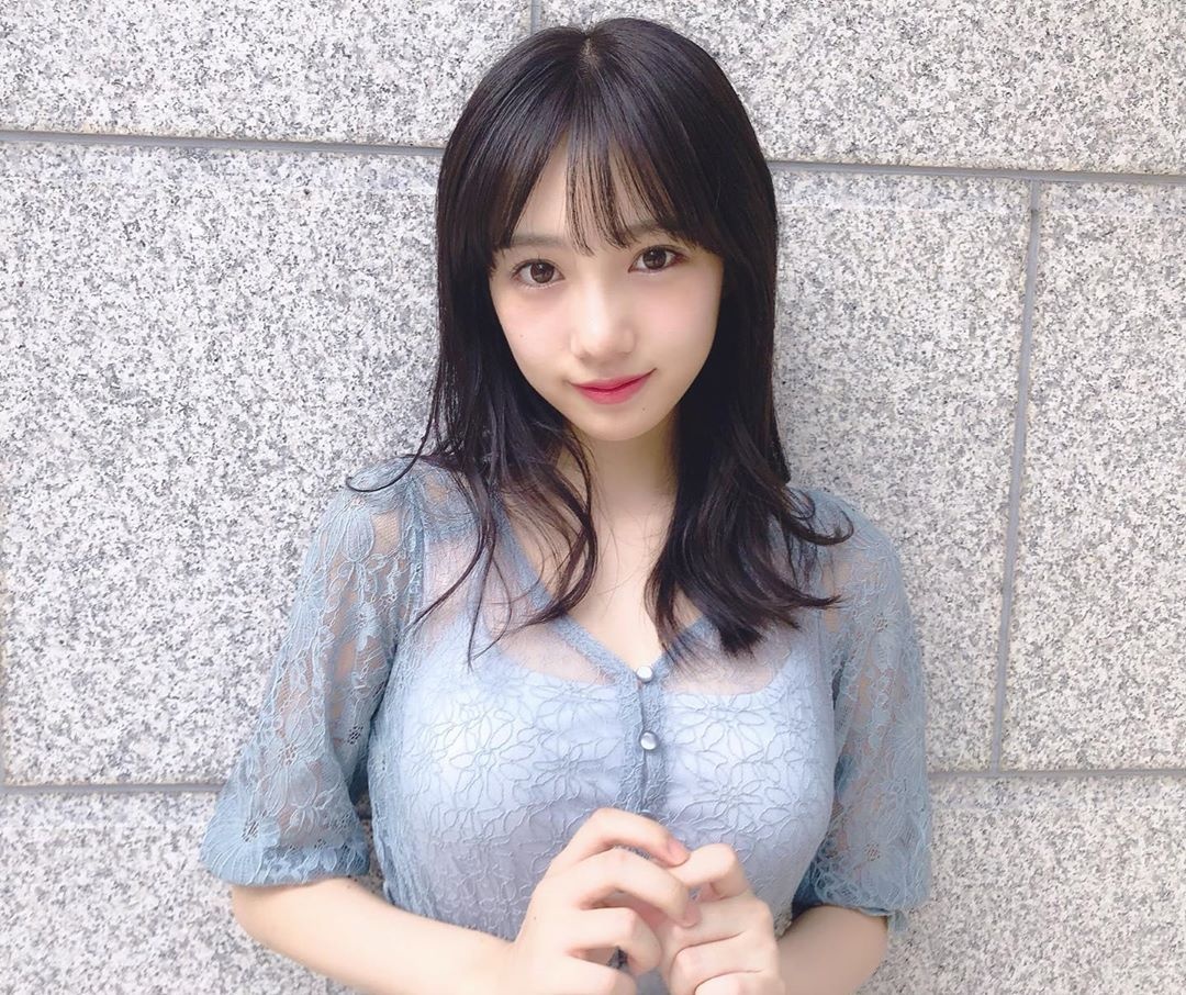 Yokono Sumire bat ca 2 tay anh 1