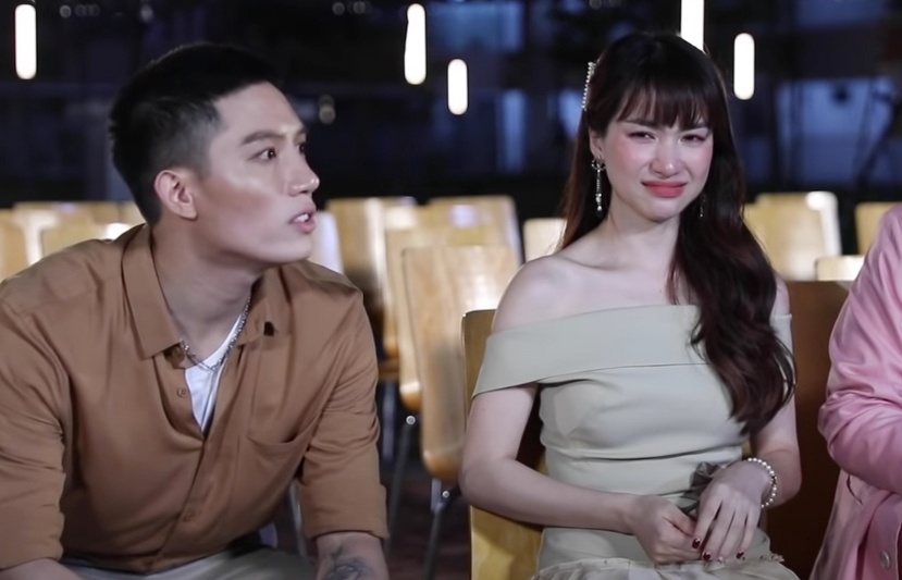 Anh Tu: 'Hoa Minzy ai ngai vi Uyen Linh, Van Mai Huong hat qua hay' hinh anh