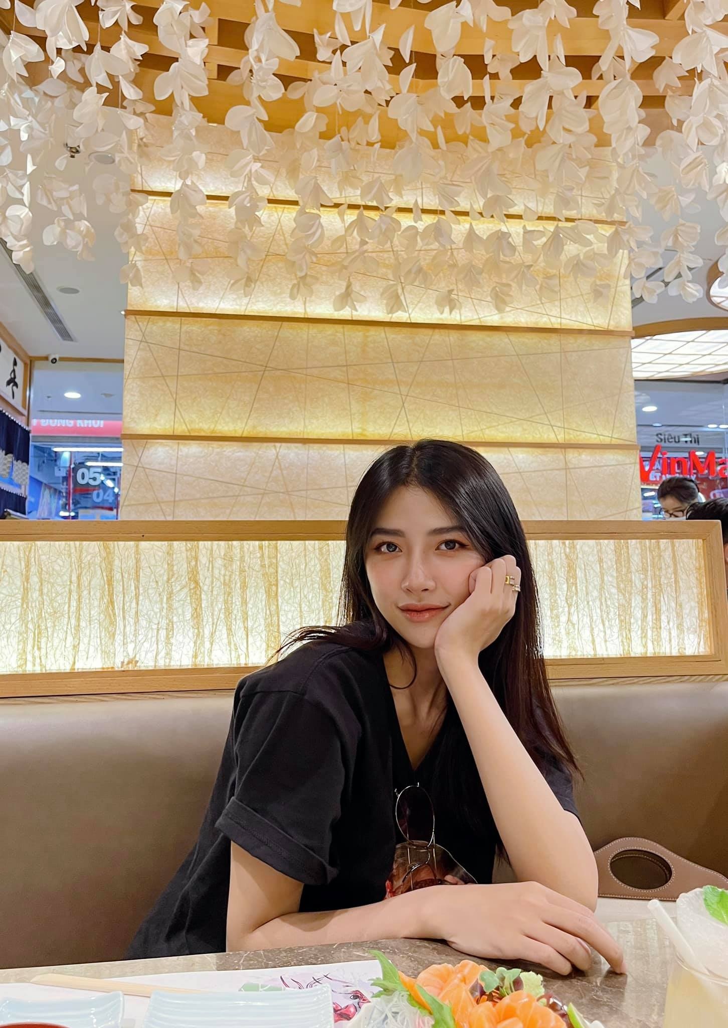 vo Phan Manh Quynh anh 5