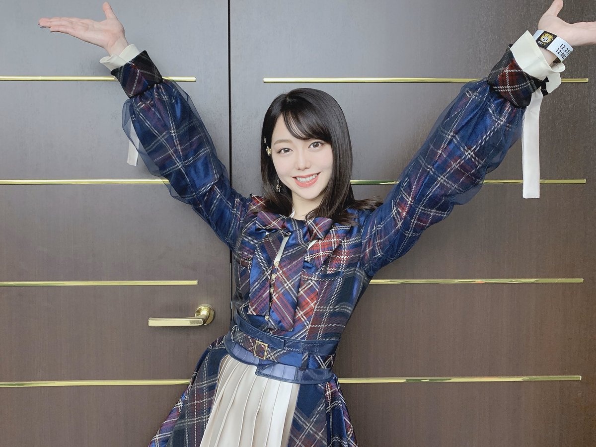 Ca si qua dem voi 2 sao nam anh 3