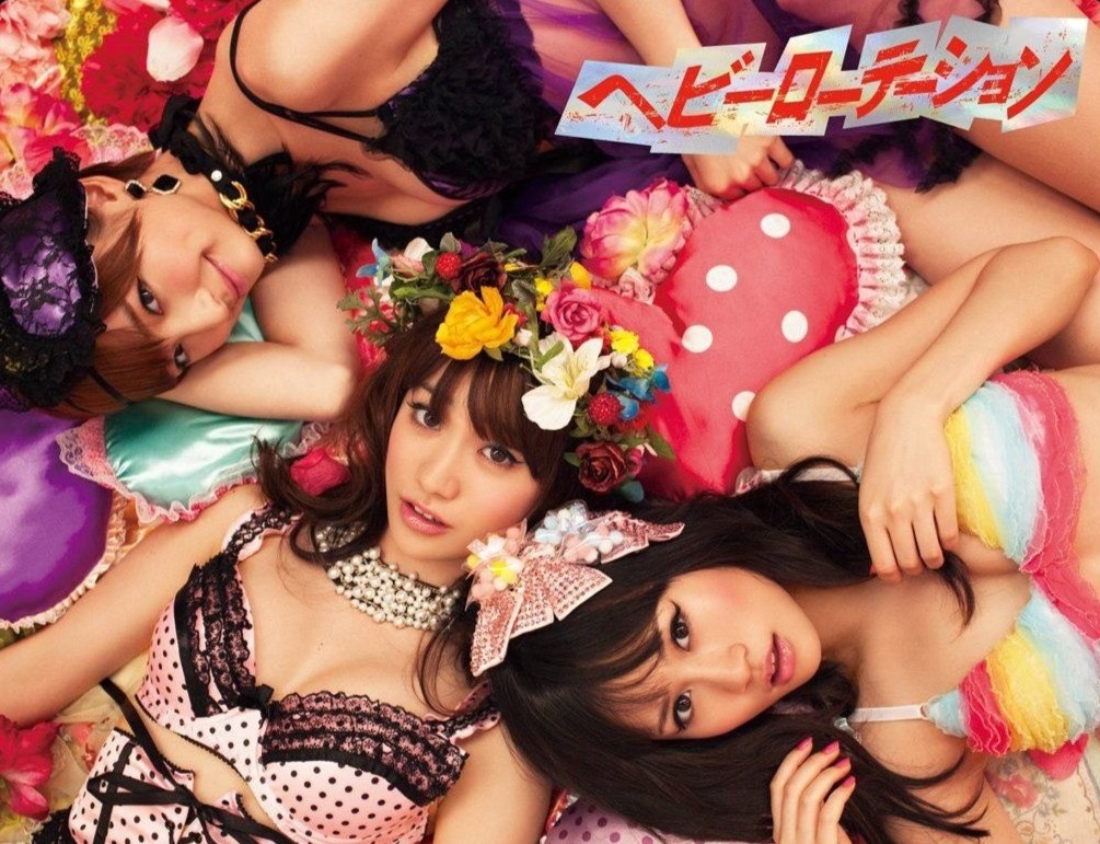 Ca si qua dem voi 2 sao nam anh 4