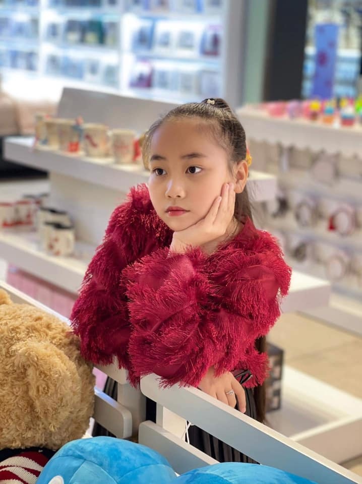 Khánh Linh giọng hát việt nhí ảnh 7 Khanh Linh giong hat viet nhi anh 7