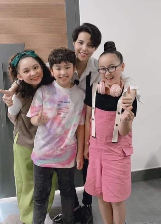 Khánh Linh giọng hát việt nhí ảnh 11 Khanh Linh giong hat viet nhi anh 11