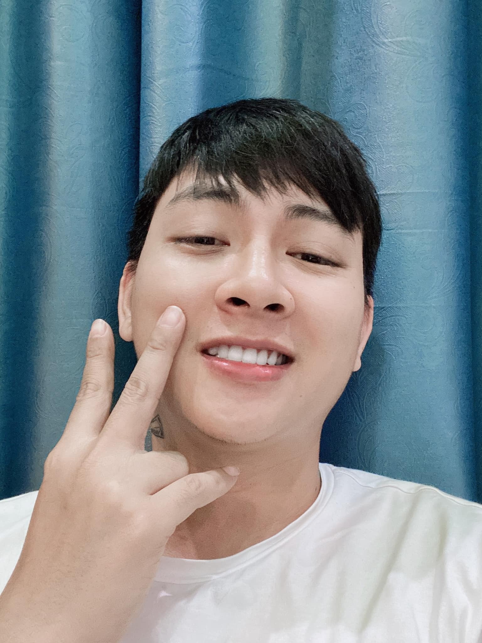 Hoai Lam tro lai anh 2