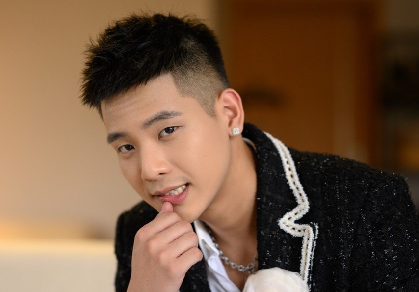 Ban nhac tu choi lam viec voi Quan A.P vi thieu chuyen mon? hinh anh
