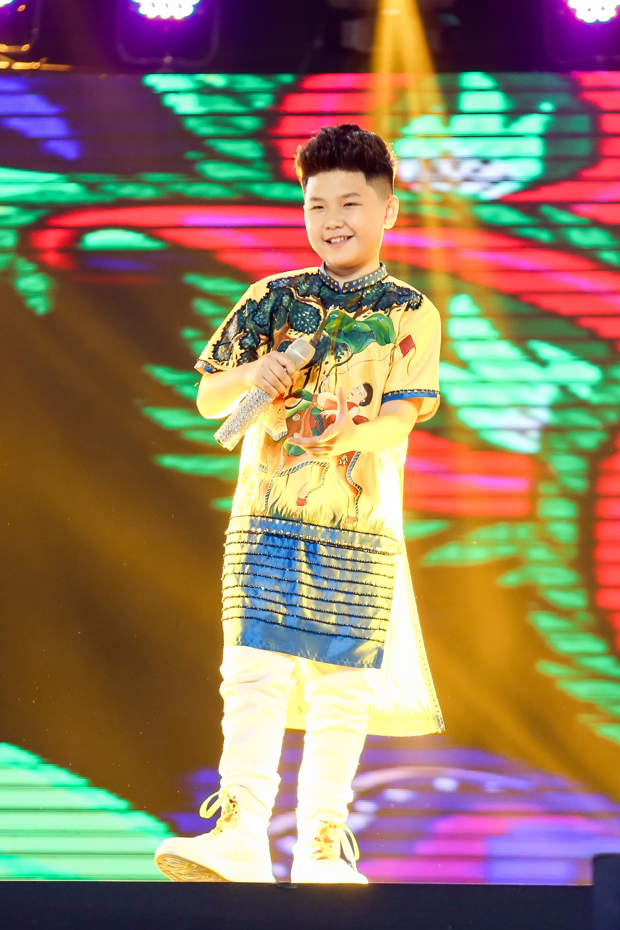 chung ket giong hat viet nhi anh 8