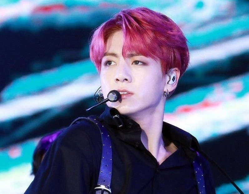 Dang sau nhung dem nhac bom tan cua BTS hinh anh