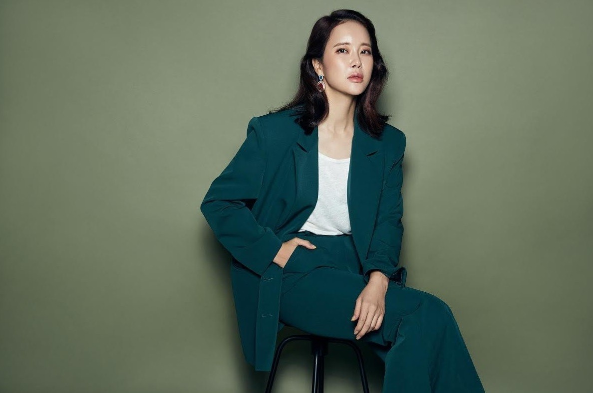 Baek Ji Young kiếm 8 triệu USD  ảnh 1 Baek Ji Young kiem 8 trieu USD anh 1