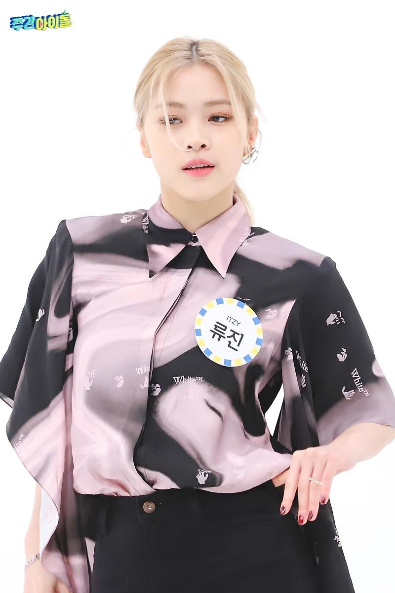 ITZY lập kỷ lục ảnh 7 ITZY lap ky luc anh 7