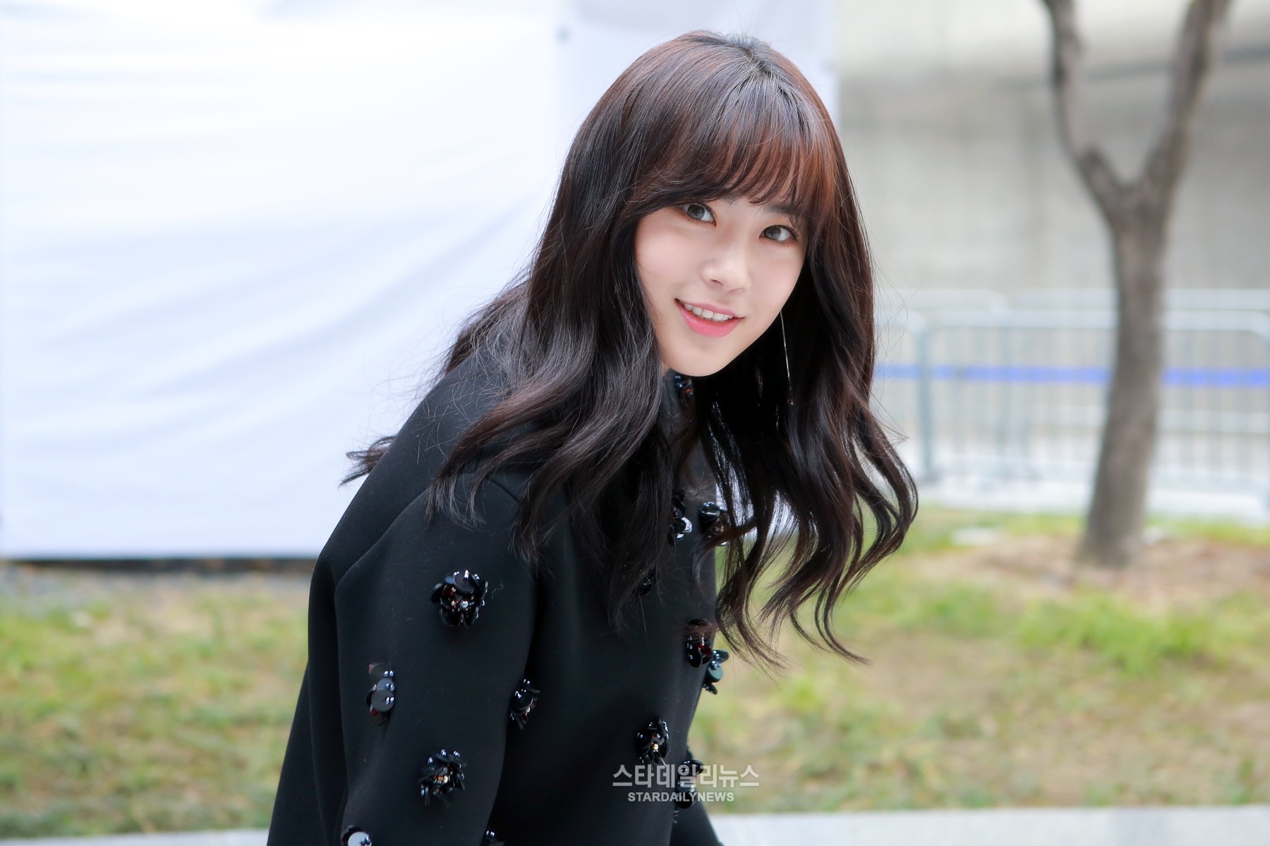 Young Ji tiet lo cach hen ho anh 1