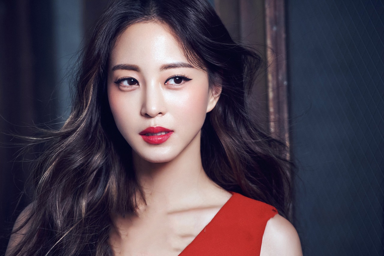 Han Ye Seul bi cao buoc ban dam anh 2