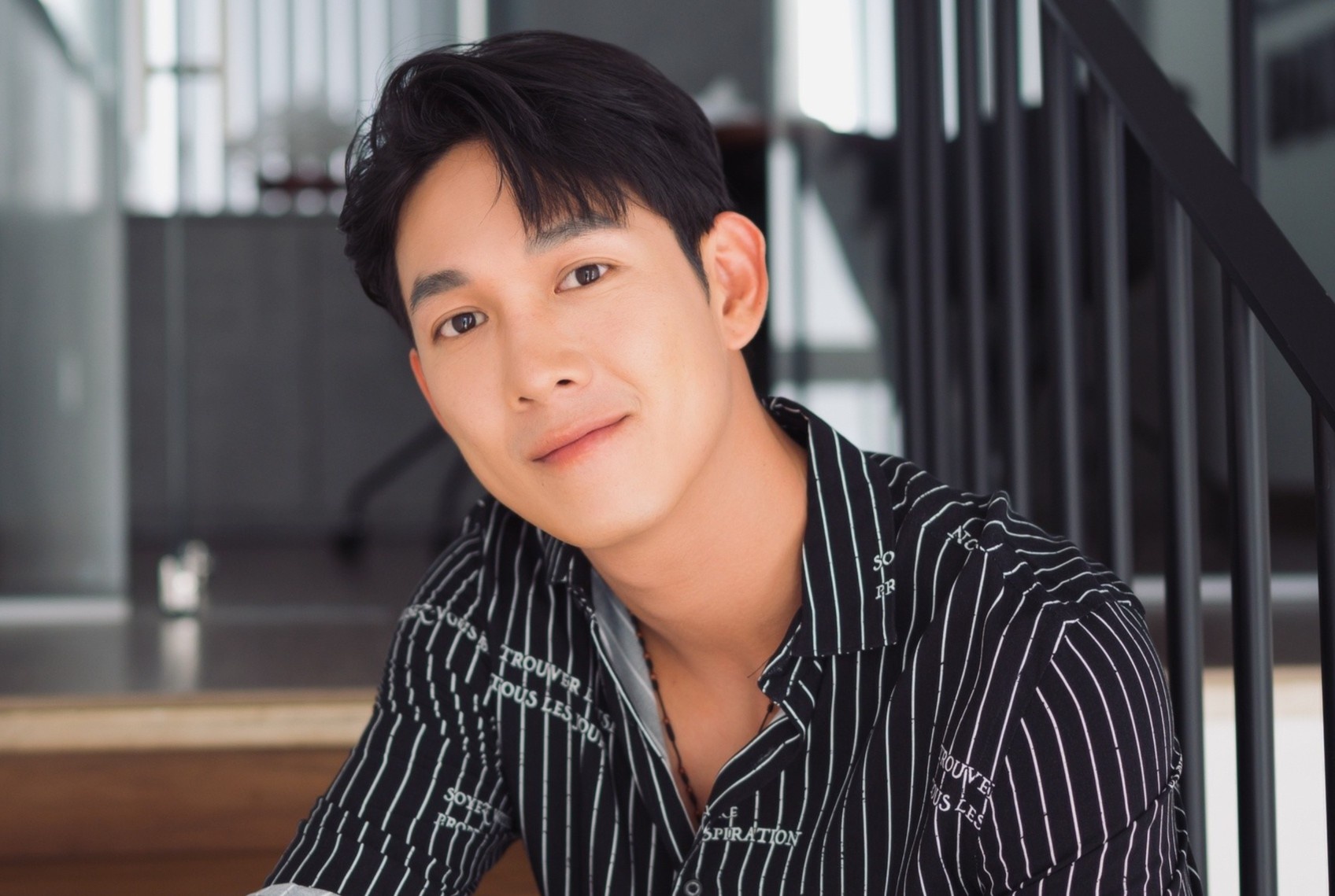 Song Luan 'Cay tao no hoa': 'Toi chi quan tam goc nao minh dep trai' hinh anh