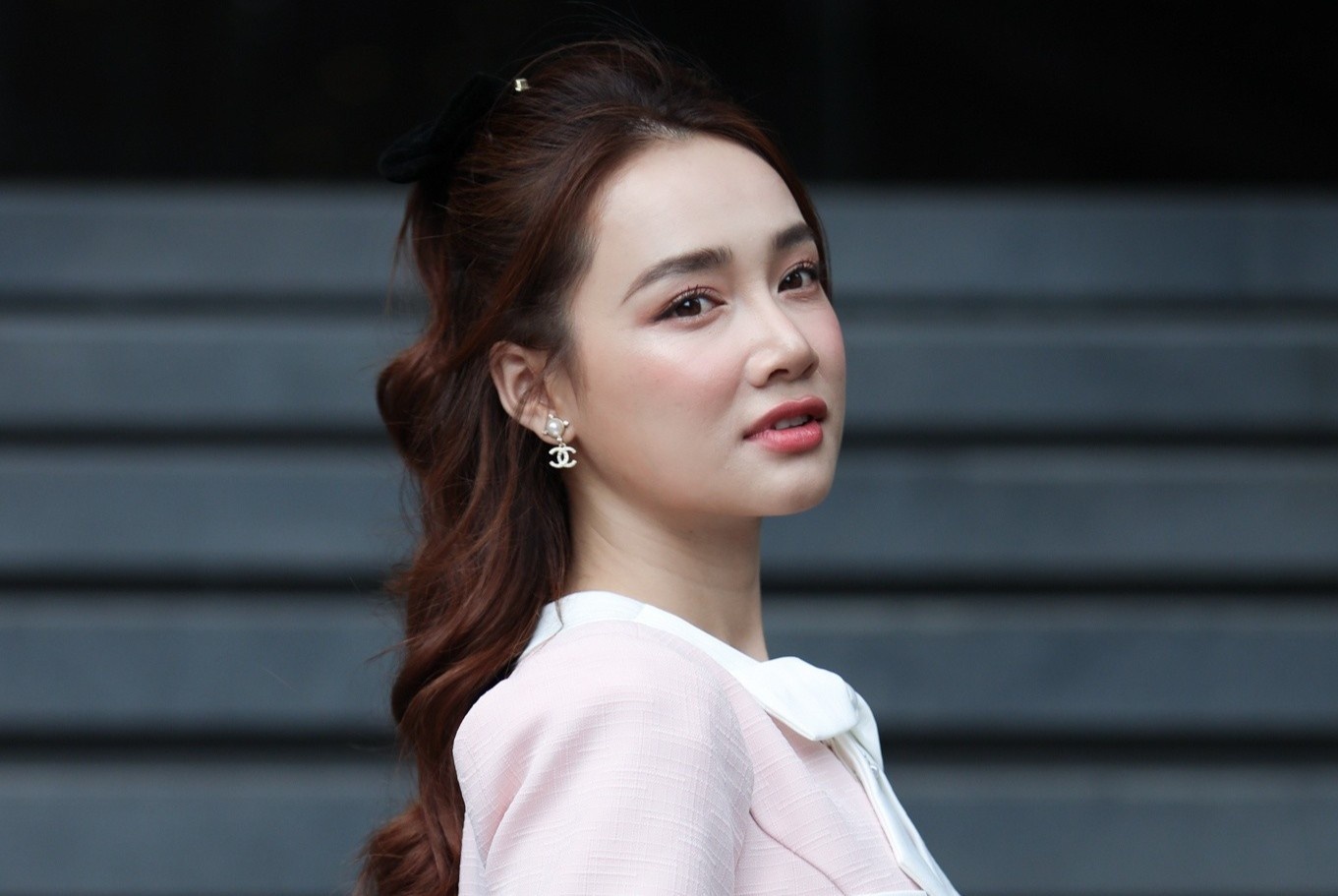 So sanh dan dien vien 'Cay tao no hoa' ban Viet va Han hinh anh