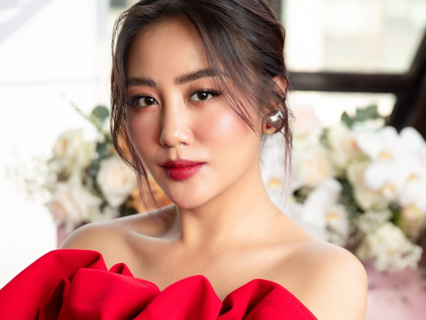 Ban cover cua Van Mai Huong bien mat vi van de ban quyen? hinh anh