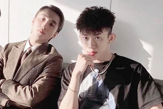 Kay Tran co sai khi tro thanh ban sao Son Tung? hinh anh