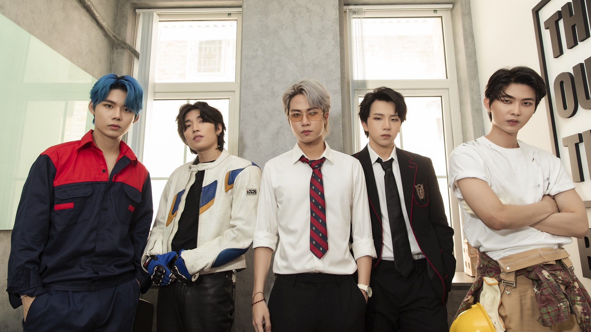 Monstar tan ra anh 1