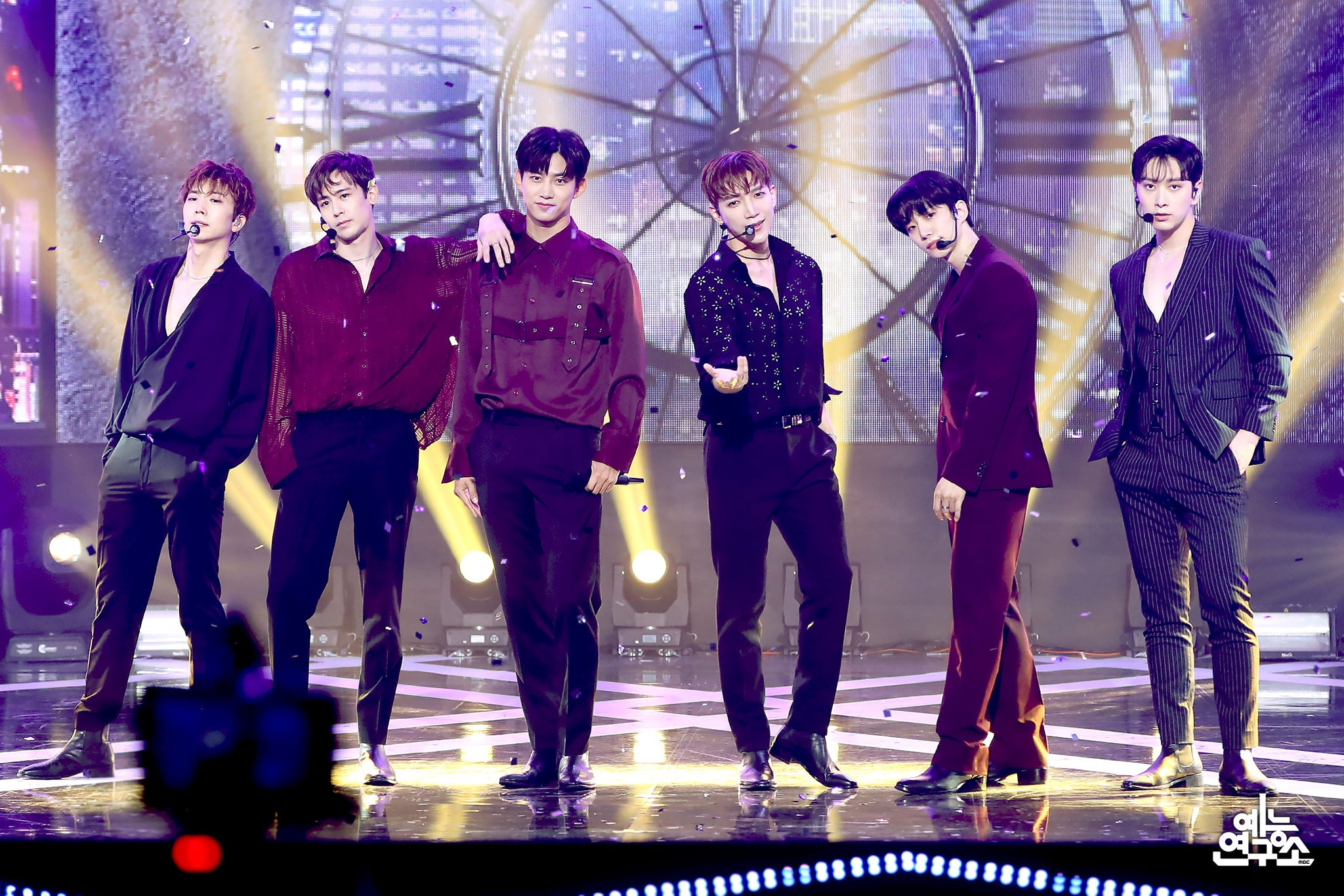 Kpop the he thu 2 anh 1